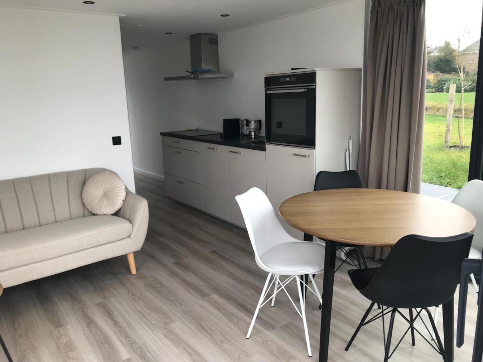 Uniek Overnachten In Een Tiny House Op De Appelhof Wommels Bagian luar foto