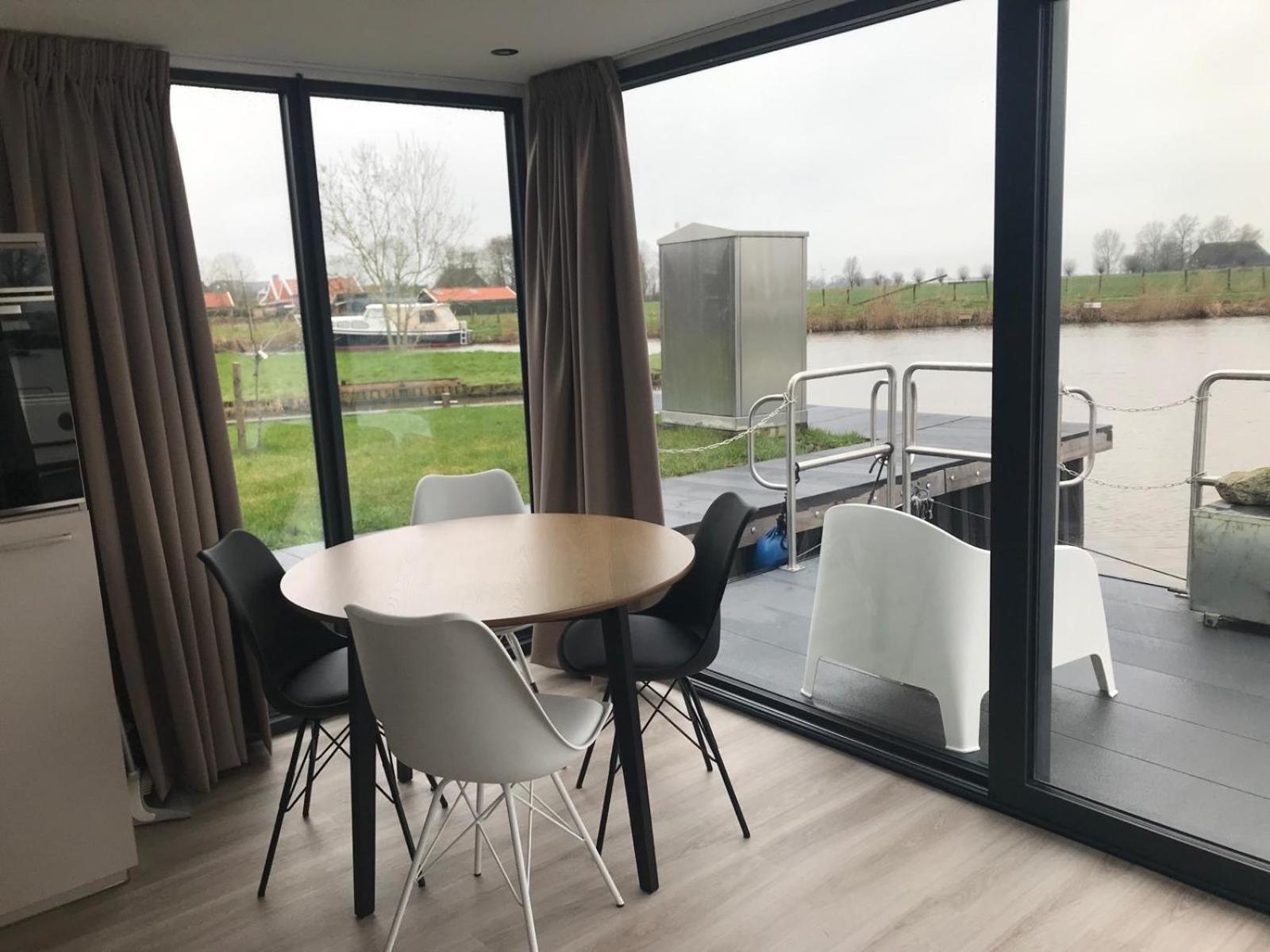 Uniek Overnachten In Een Tiny House Op De Appelhof Wommels Bagian luar foto