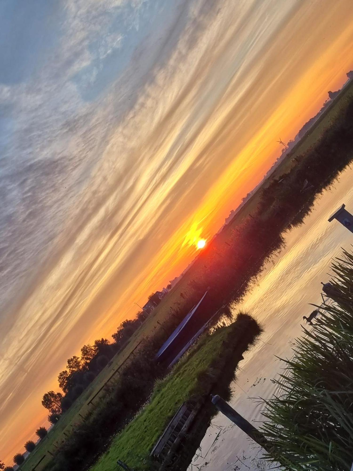 Uniek Overnachten In Een Tiny House Op De Appelhof Wommels Bagian luar foto